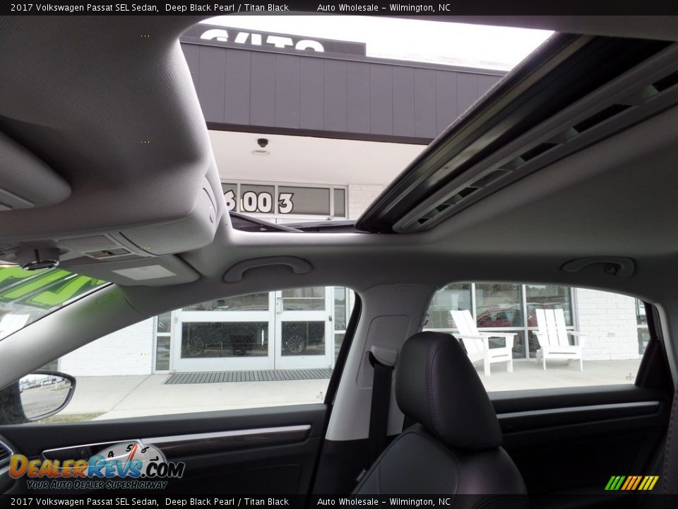 2017 Volkswagen Passat SEL Sedan Deep Black Pearl / Titan Black Photo #11