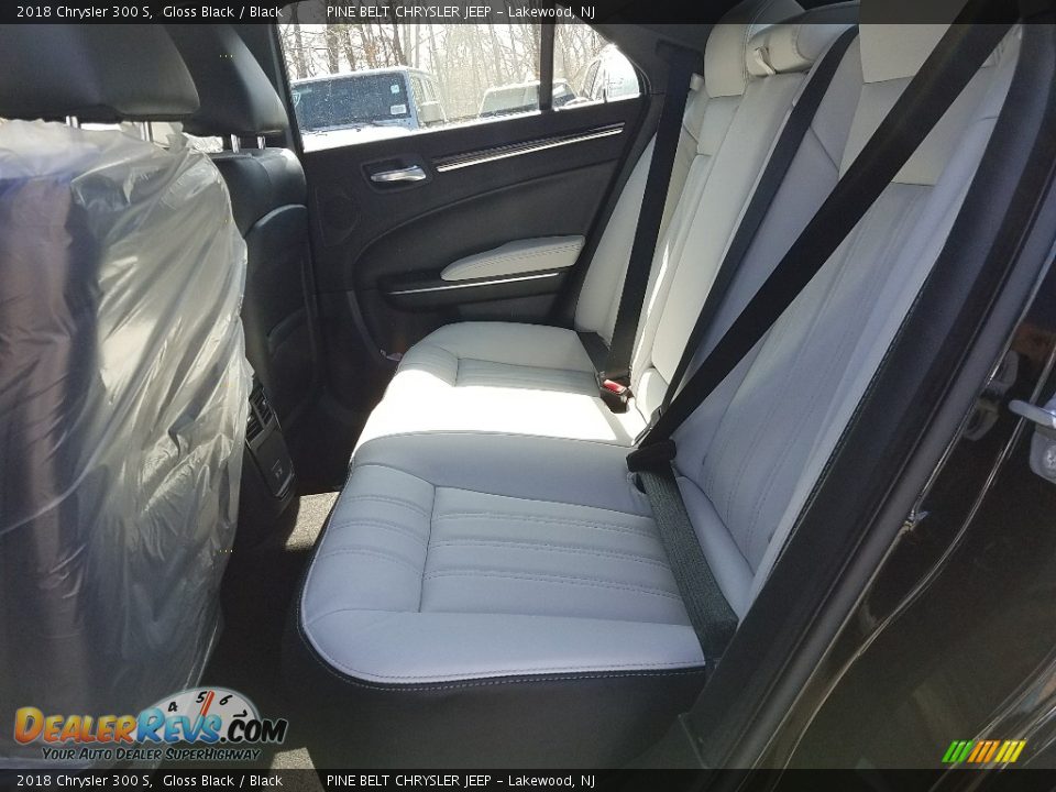 Rear Seat of 2018 Chrysler 300 S Photo #6