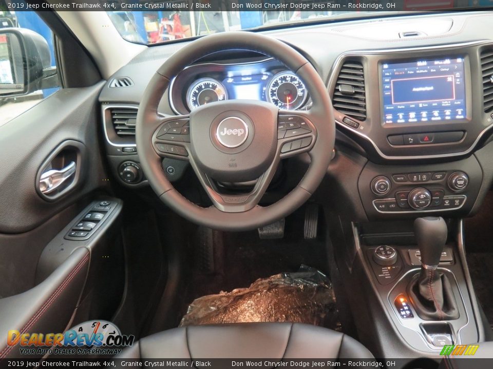Dashboard of 2019 Jeep Cherokee Trailhawk 4x4 Photo #13