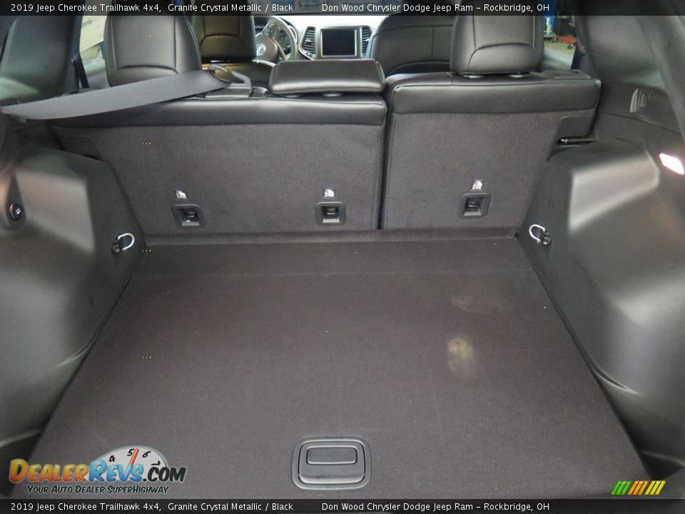 2019 Jeep Cherokee Trailhawk 4x4 Trunk Photo #22