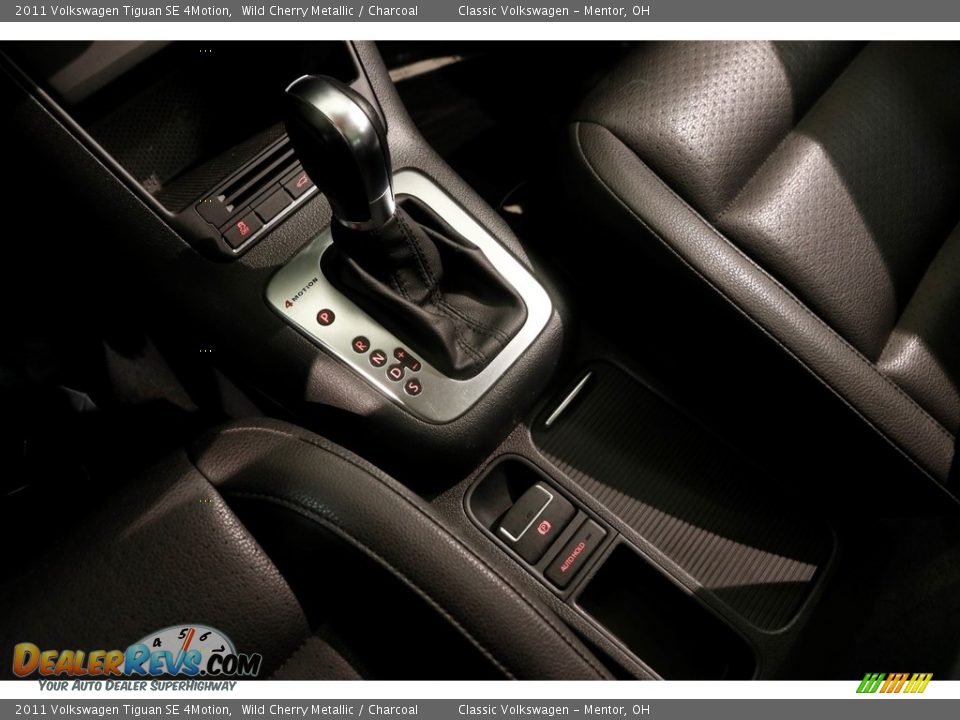 2011 Volkswagen Tiguan SE 4Motion Wild Cherry Metallic / Charcoal Photo #10