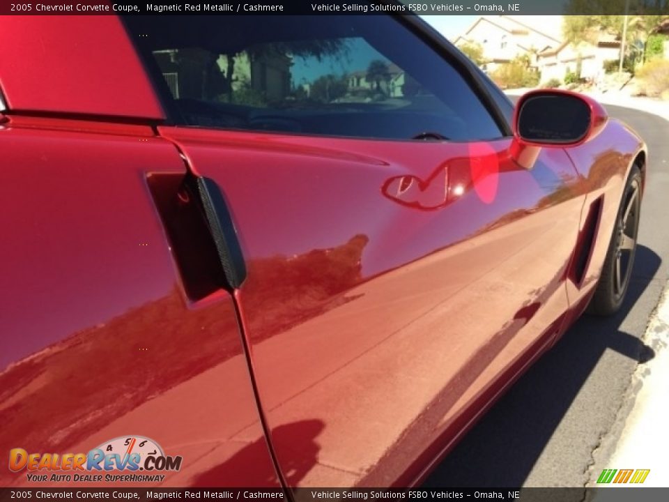 2005 Chevrolet Corvette Coupe Magnetic Red Metallic / Cashmere Photo #12