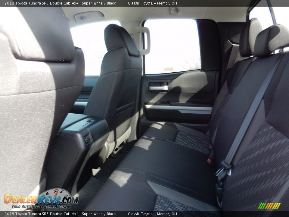 2018 Toyota Tundra SR5 Double Cab 4x4 Super White / Black Photo #4