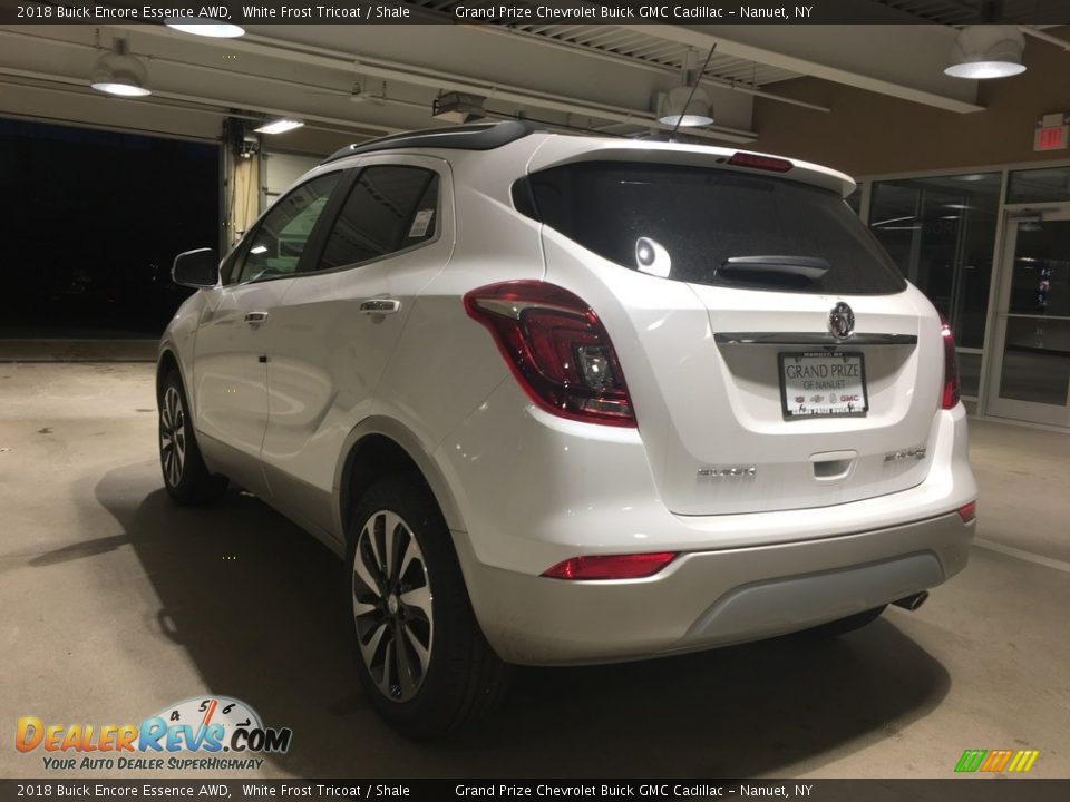 2018 Buick Encore Essence AWD White Frost Tricoat / Shale Photo #4