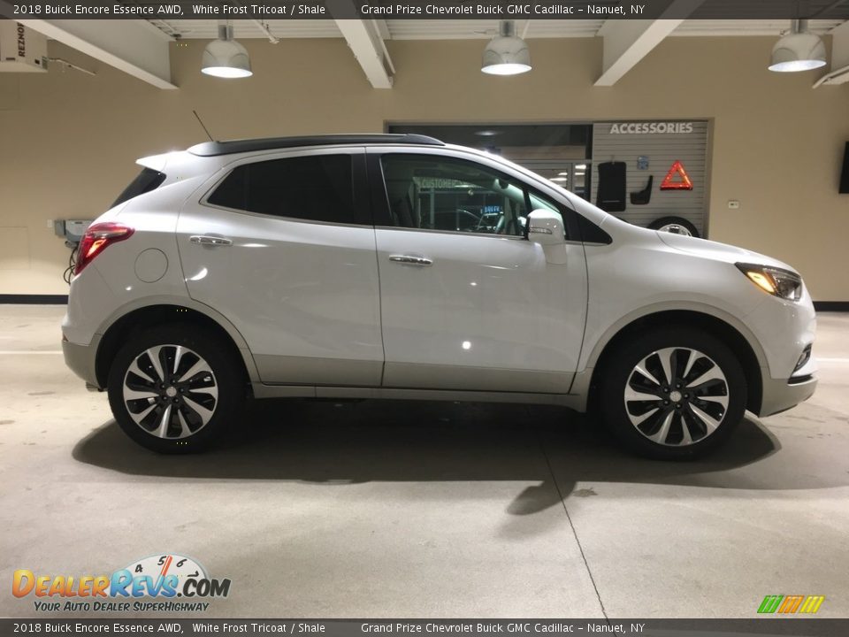2018 Buick Encore Essence AWD White Frost Tricoat / Shale Photo #7