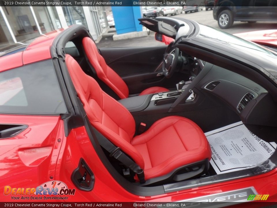 Front Seat of 2019 Chevrolet Corvette Stingray Coupe Photo #12