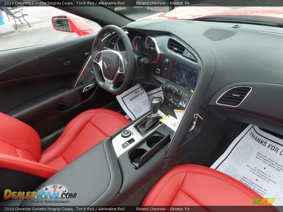 Dashboard of 2019 Chevrolet Corvette Stingray Coupe Photo #14