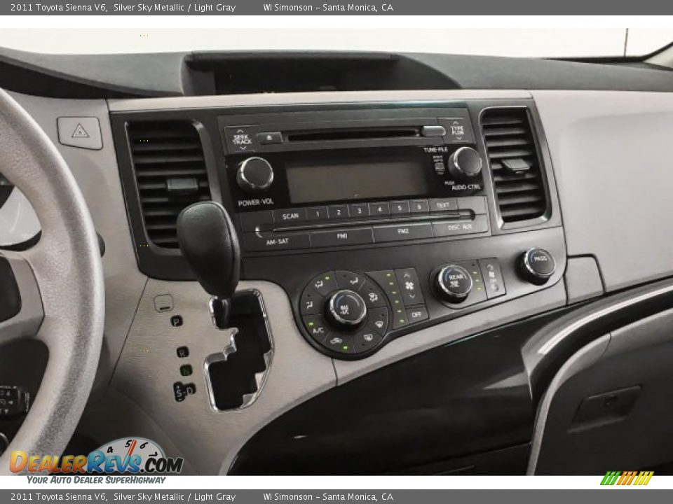 2011 Toyota Sienna V6 Silver Sky Metallic / Light Gray Photo #5