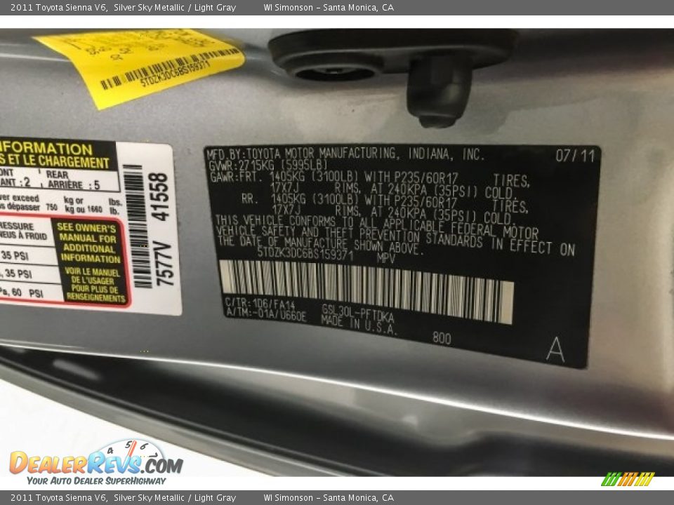 2011 Toyota Sienna V6 Silver Sky Metallic / Light Gray Photo #23