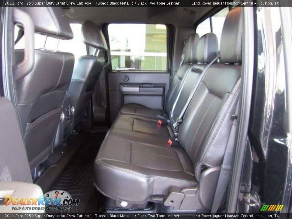 2011 Ford F250 Super Duty Lariat Crew Cab 4x4 Tuxedo Black Metallic / Black Two Tone Leather Photo #13