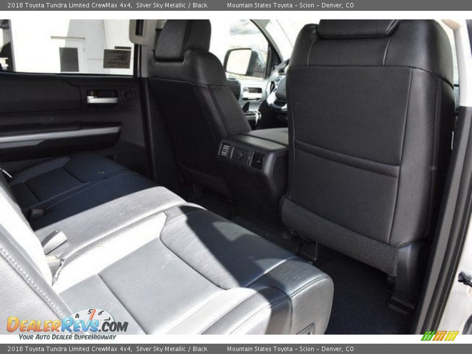 2018 Toyota Tundra Limited CrewMax 4x4 Silver Sky Metallic / Black Photo #17