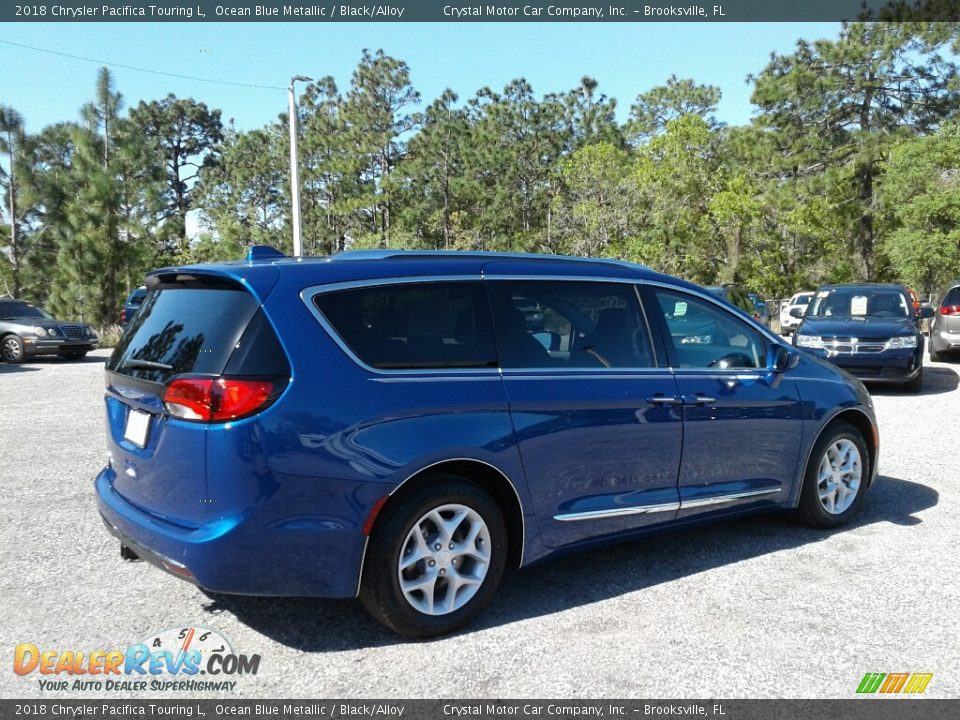 2018 Chrysler Pacifica Touring L Ocean Blue Metallic / Black/Alloy Photo #5