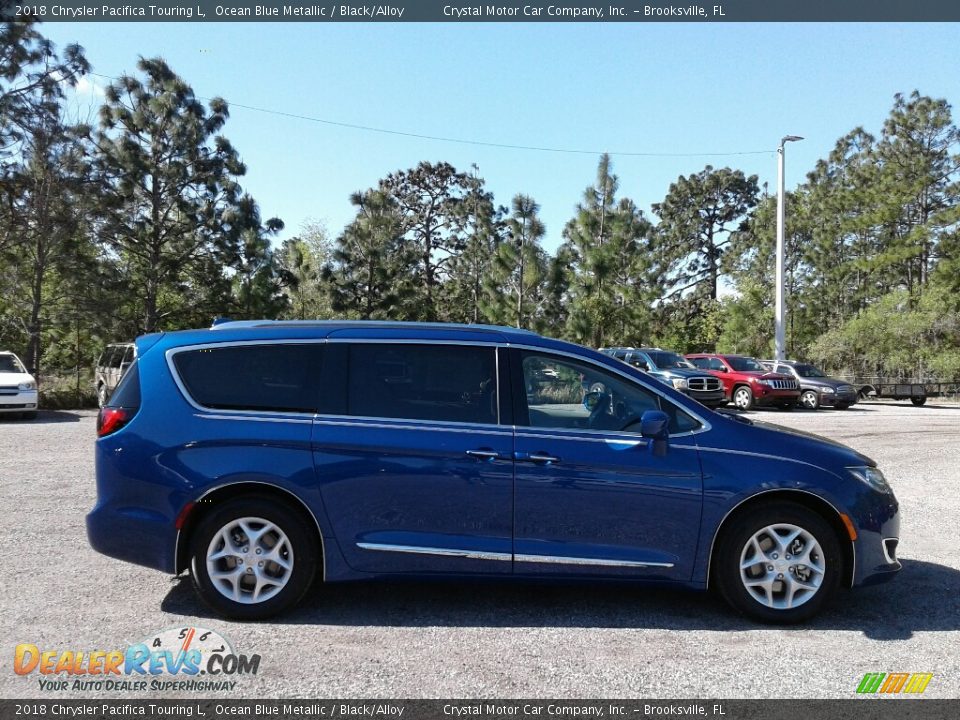 2018 Chrysler Pacifica Touring L Ocean Blue Metallic / Black/Alloy Photo #6