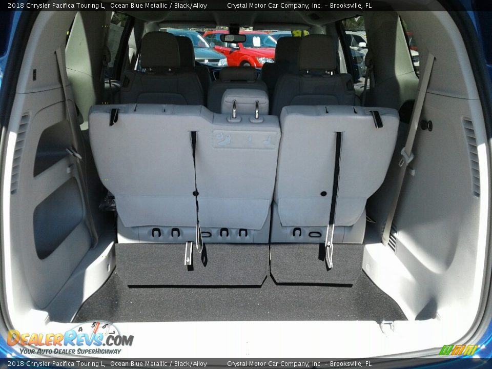 2018 Chrysler Pacifica Touring L Ocean Blue Metallic / Black/Alloy Photo #19