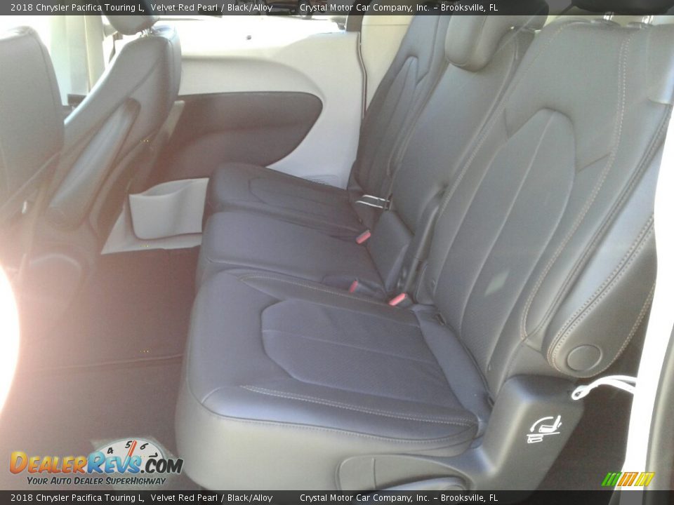 2018 Chrysler Pacifica Touring L Velvet Red Pearl / Black/Alloy Photo #10