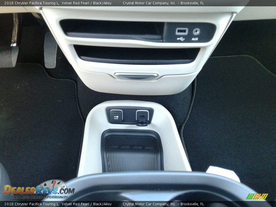2018 Chrysler Pacifica Touring L Velvet Red Pearl / Black/Alloy Photo #16
