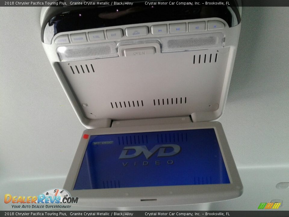 2018 Chrysler Pacifica Touring Plus Granite Crystal Metallic / Black/Alloy Photo #17