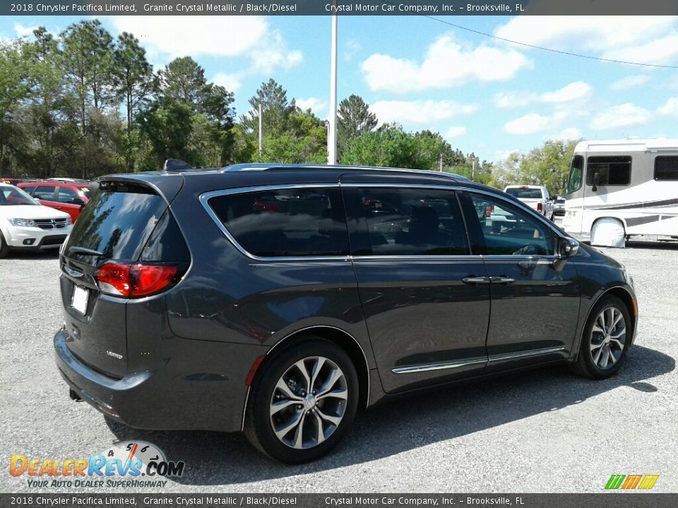 2018 Chrysler Pacifica Limited Granite Crystal Metallic / Black/Diesel Photo #5