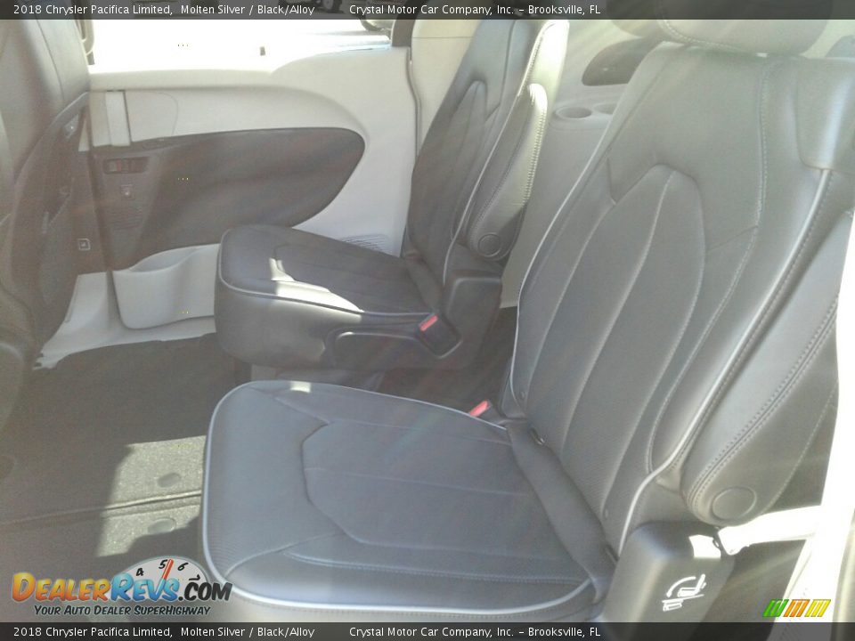 2018 Chrysler Pacifica Limited Molten Silver / Black/Alloy Photo #10
