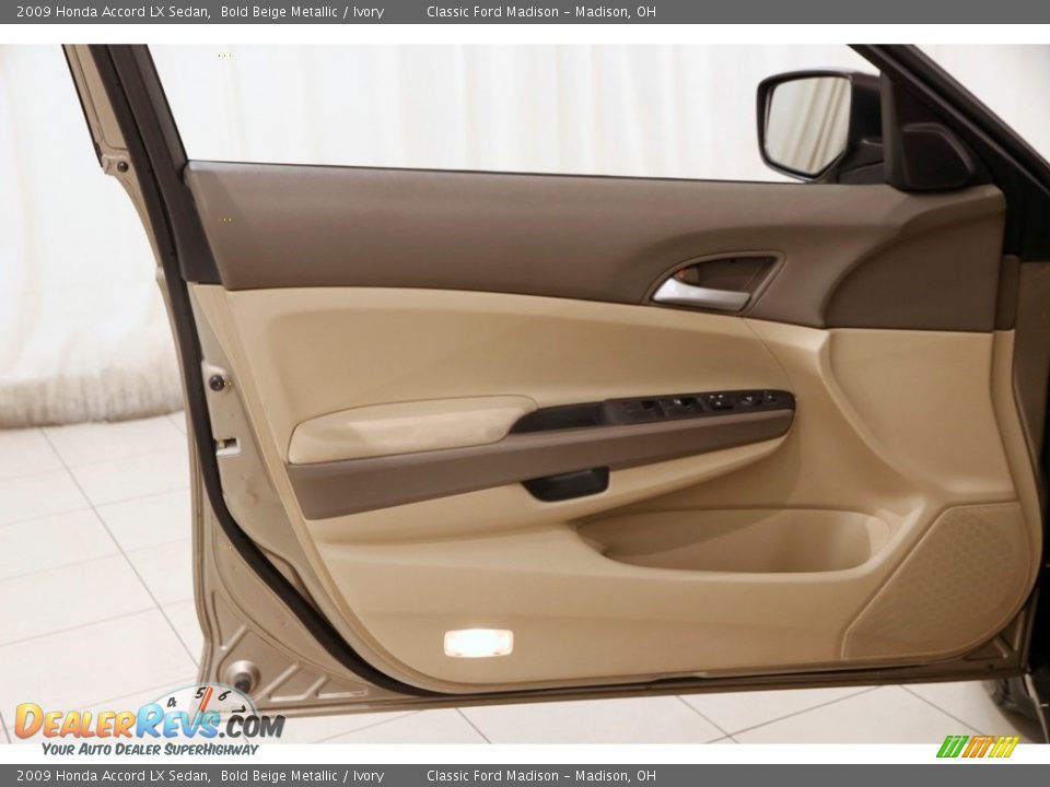 2009 Honda Accord LX Sedan Bold Beige Metallic / Ivory Photo #4