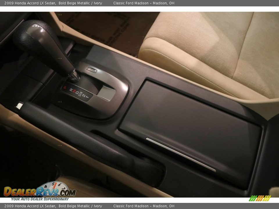 2009 Honda Accord LX Sedan Bold Beige Metallic / Ivory Photo #13