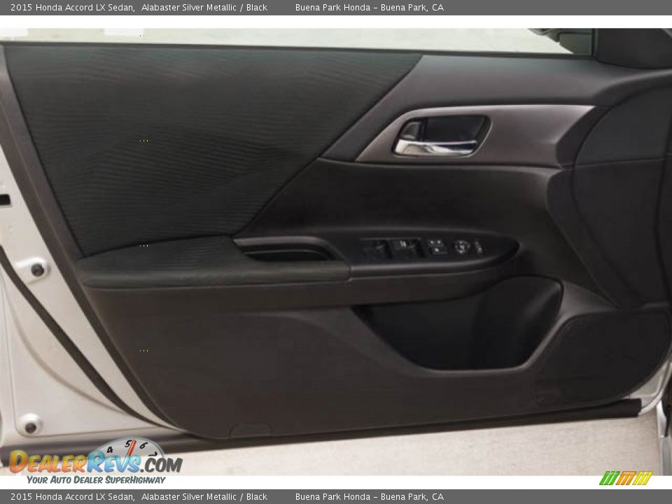 2015 Honda Accord LX Sedan Alabaster Silver Metallic / Black Photo #25