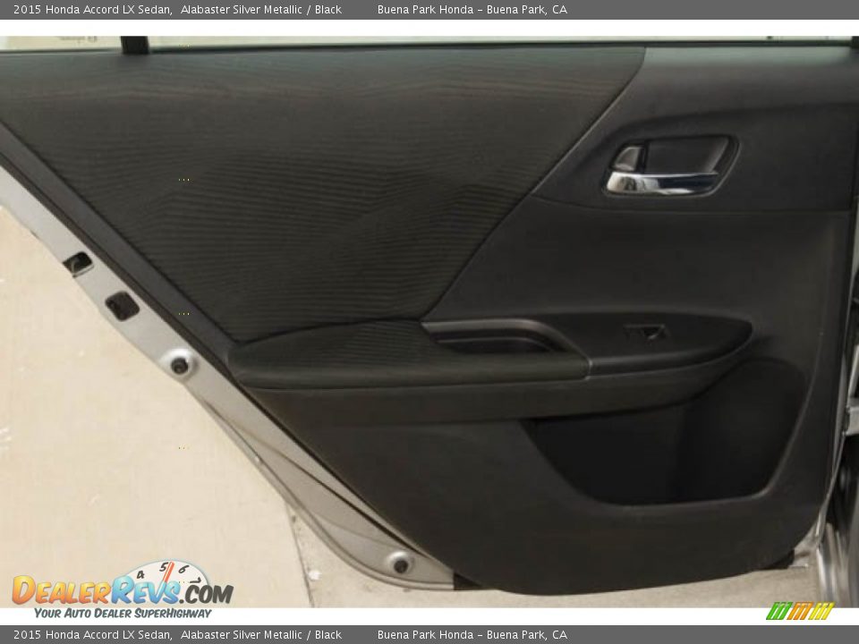 2015 Honda Accord LX Sedan Alabaster Silver Metallic / Black Photo #27