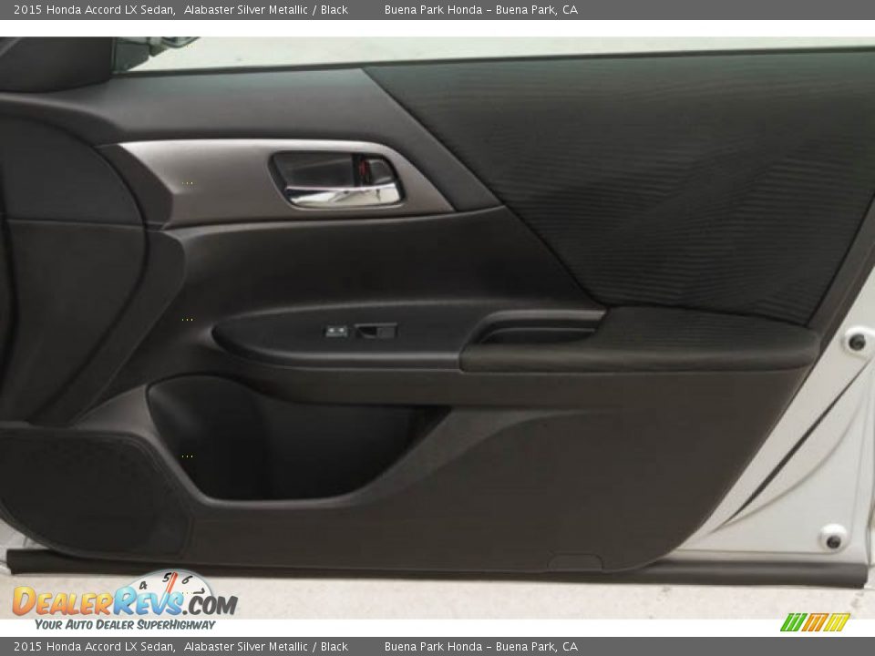2015 Honda Accord LX Sedan Alabaster Silver Metallic / Black Photo #29
