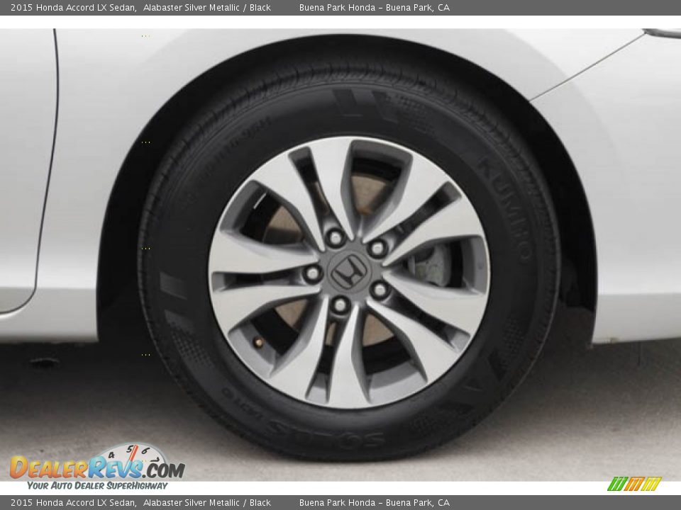 2015 Honda Accord LX Sedan Alabaster Silver Metallic / Black Photo #32