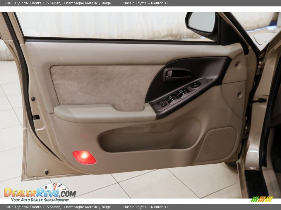 2005 Hyundai Elantra GLS Sedan Champagne Metallic / Beige Photo #4