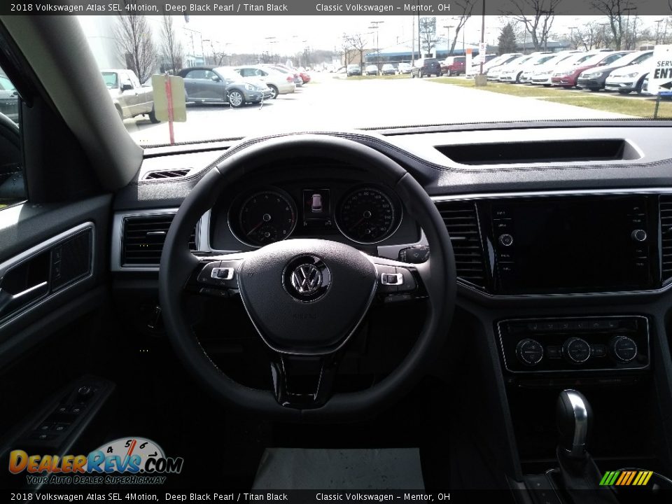 2018 Volkswagen Atlas SEL 4Motion Deep Black Pearl / Titan Black Photo #4