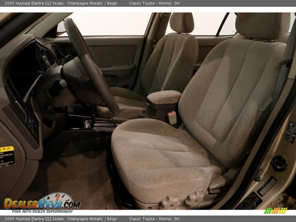 2005 Hyundai Elantra GLS Sedan Champagne Metallic / Beige Photo #5