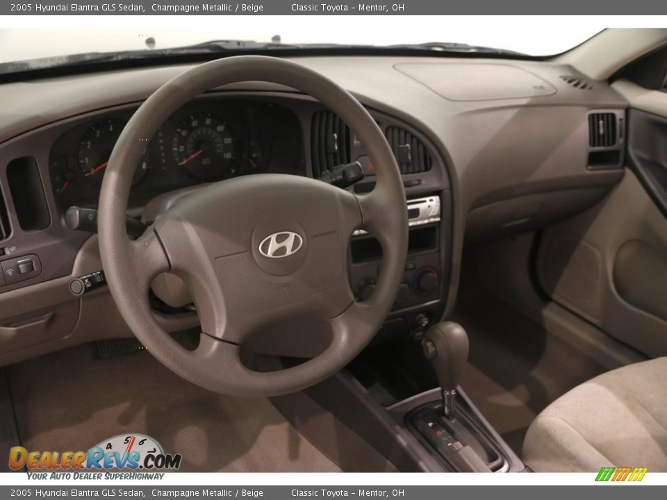 2005 Hyundai Elantra GLS Sedan Champagne Metallic / Beige Photo #6