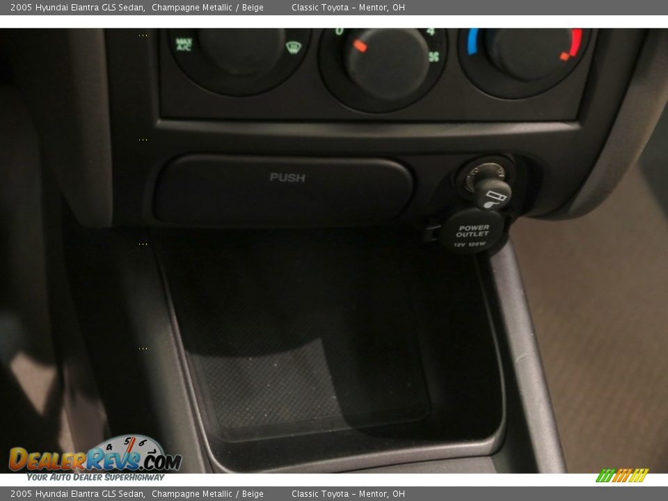 2005 Hyundai Elantra GLS Sedan Champagne Metallic / Beige Photo #11