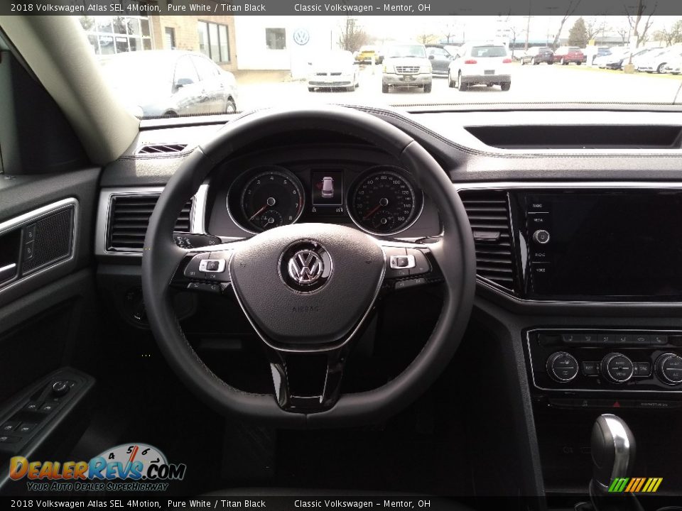 2018 Volkswagen Atlas SEL 4Motion Pure White / Titan Black Photo #4