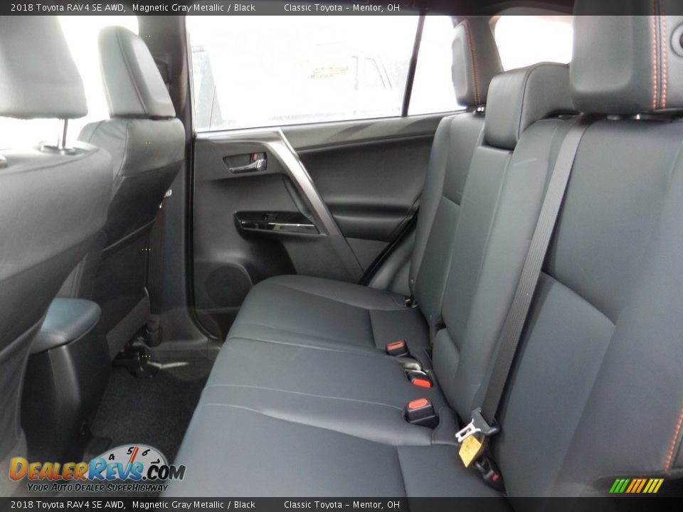 2018 Toyota RAV4 SE AWD Magnetic Gray Metallic / Black Photo #4