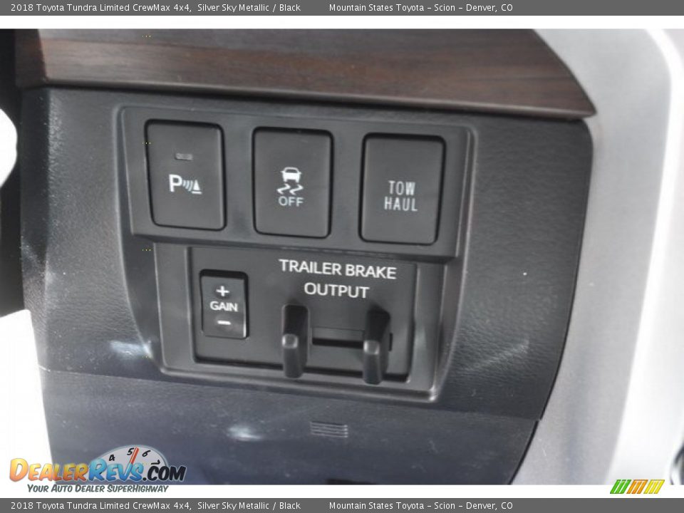 2018 Toyota Tundra Limited CrewMax 4x4 Silver Sky Metallic / Black Photo #29