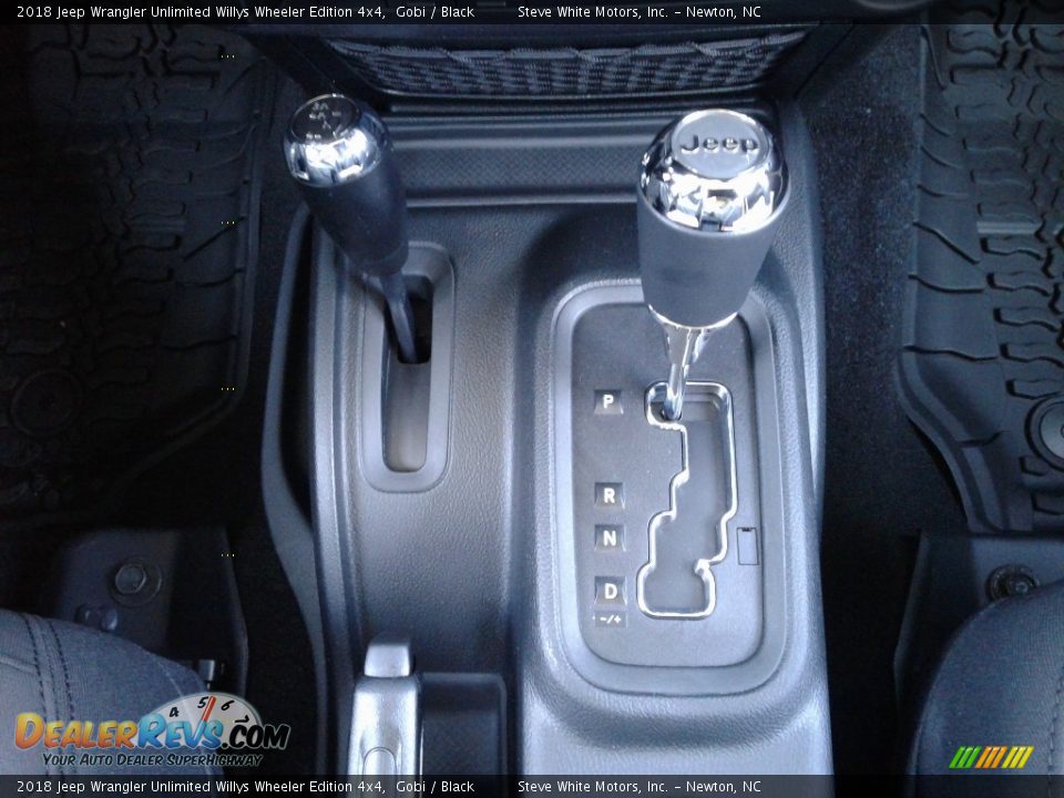 2018 Jeep Wrangler Unlimited Willys Wheeler Edition 4x4 Shifter Photo #25