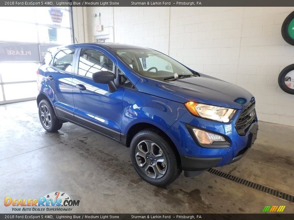 Front 3/4 View of 2018 Ford EcoSport S 4WD Photo #1