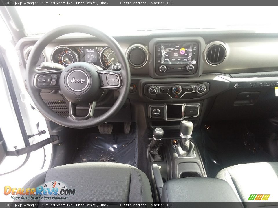 2018 Jeep Wrangler Unlimited Sport 4x4 Bright White / Black Photo #5
