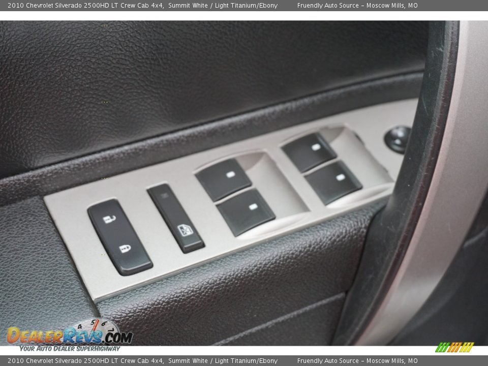 2010 Chevrolet Silverado 2500HD LT Crew Cab 4x4 Summit White / Light Titanium/Ebony Photo #10