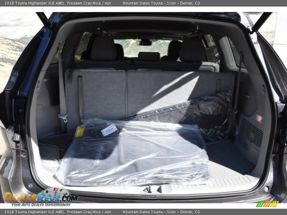 2018 Toyota Highlander XLE AWD Predawn Gray Mica / Ash Photo #5