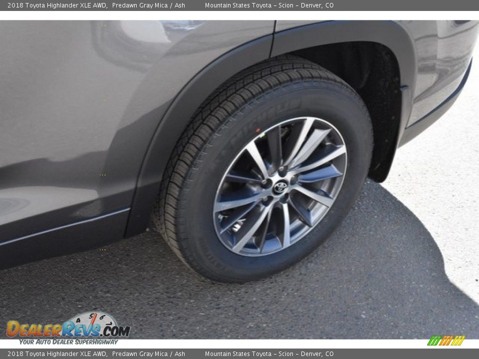 2018 Toyota Highlander XLE AWD Predawn Gray Mica / Ash Photo #8