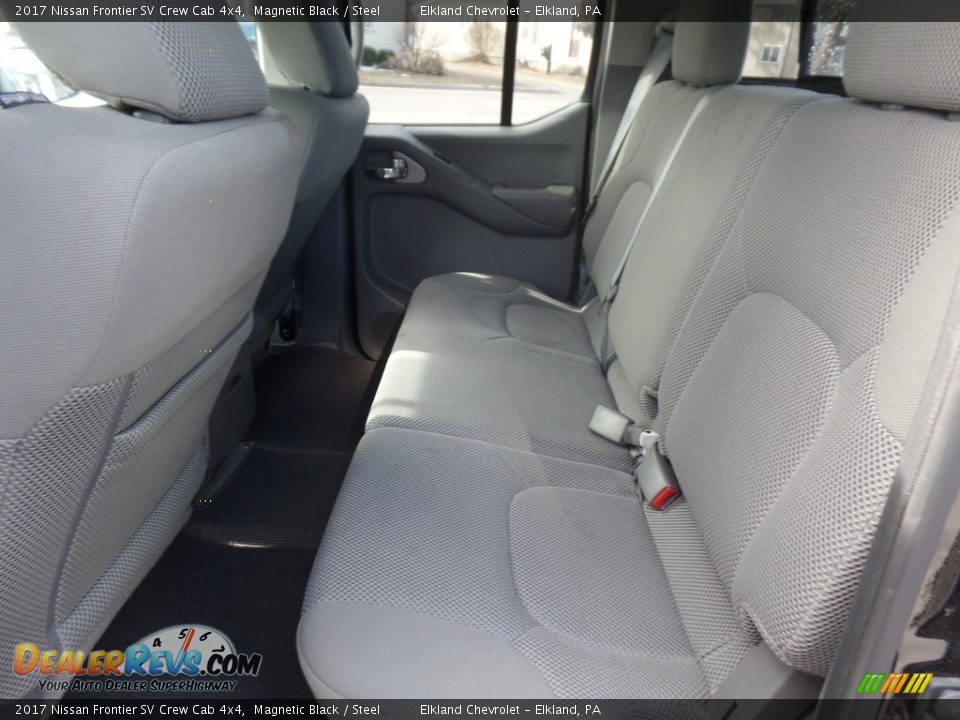 2017 Nissan Frontier SV Crew Cab 4x4 Magnetic Black / Steel Photo #16