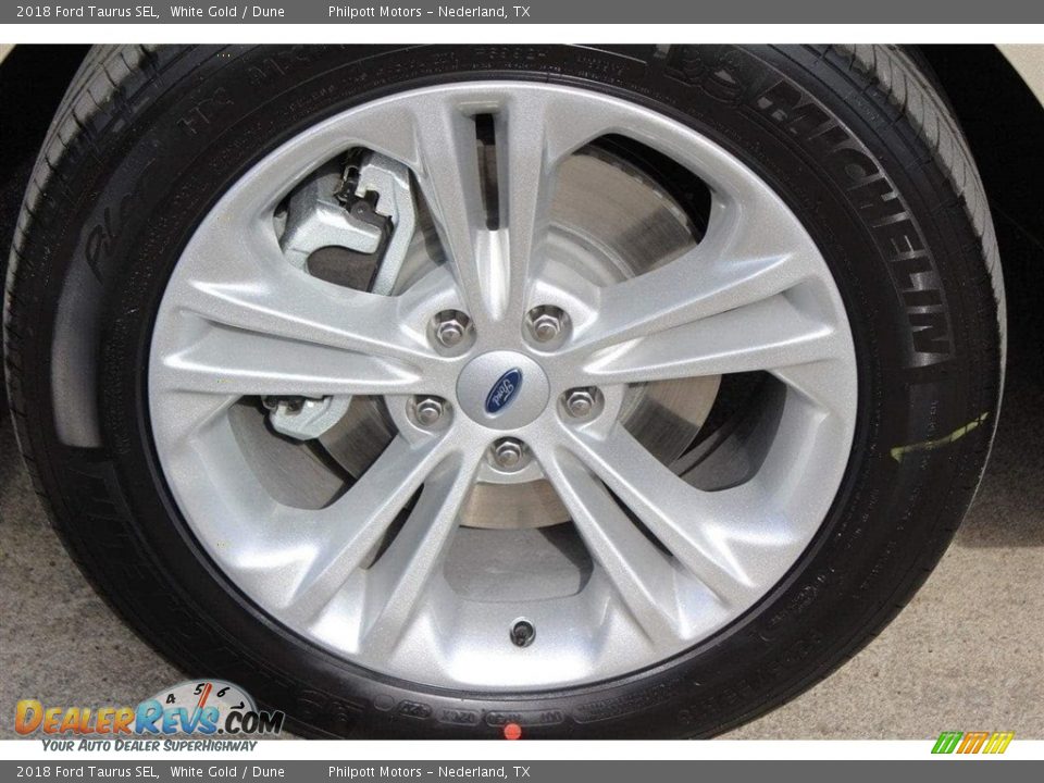 2018 Ford Taurus SEL White Gold / Dune Photo #4