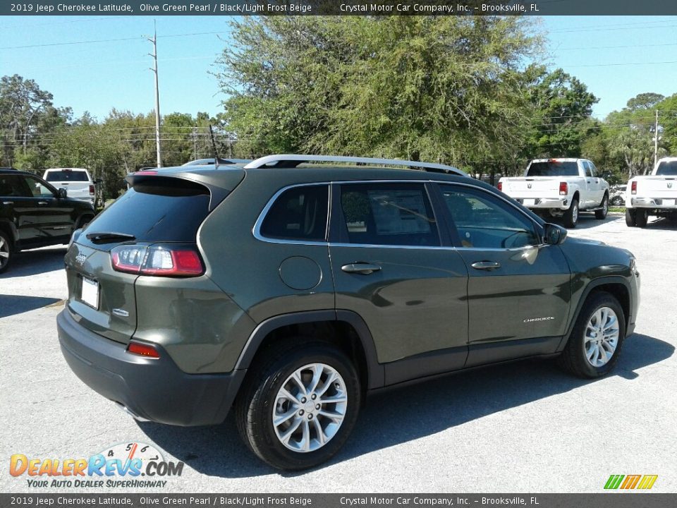 2019 Jeep Cherokee Latitude Olive Green Pearl / Black/Light Frost Beige Photo #5