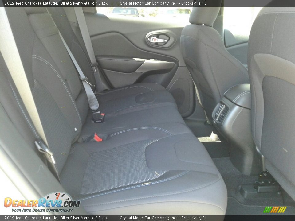 2019 Jeep Cherokee Latitude Billet Silver Metallic / Black Photo #11
