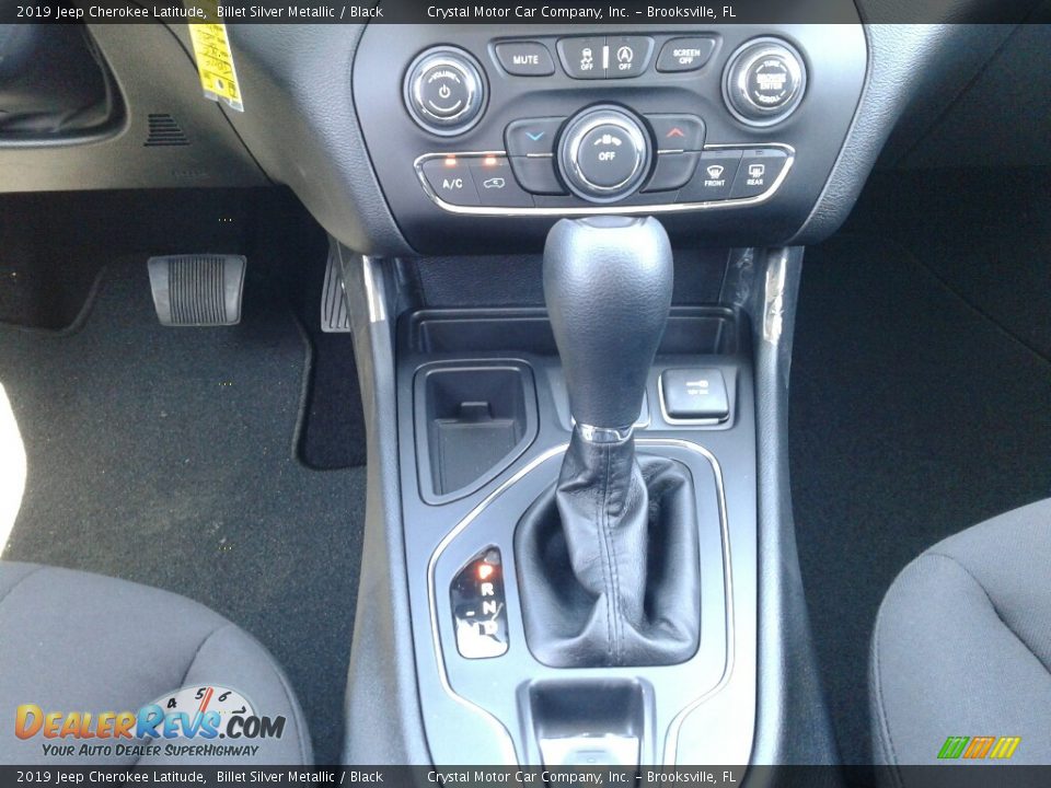 2019 Jeep Cherokee Latitude Billet Silver Metallic / Black Photo #16