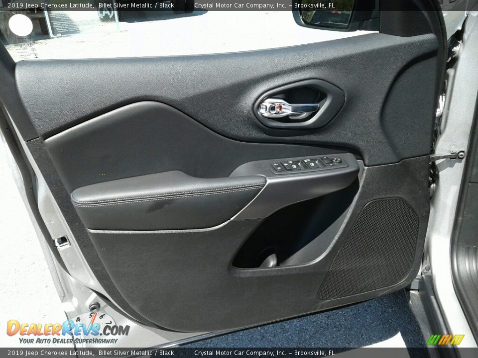 2019 Jeep Cherokee Latitude Billet Silver Metallic / Black Photo #17