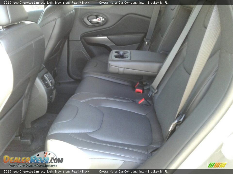 Rear Seat of 2019 Jeep Cherokee Limited Photo #10